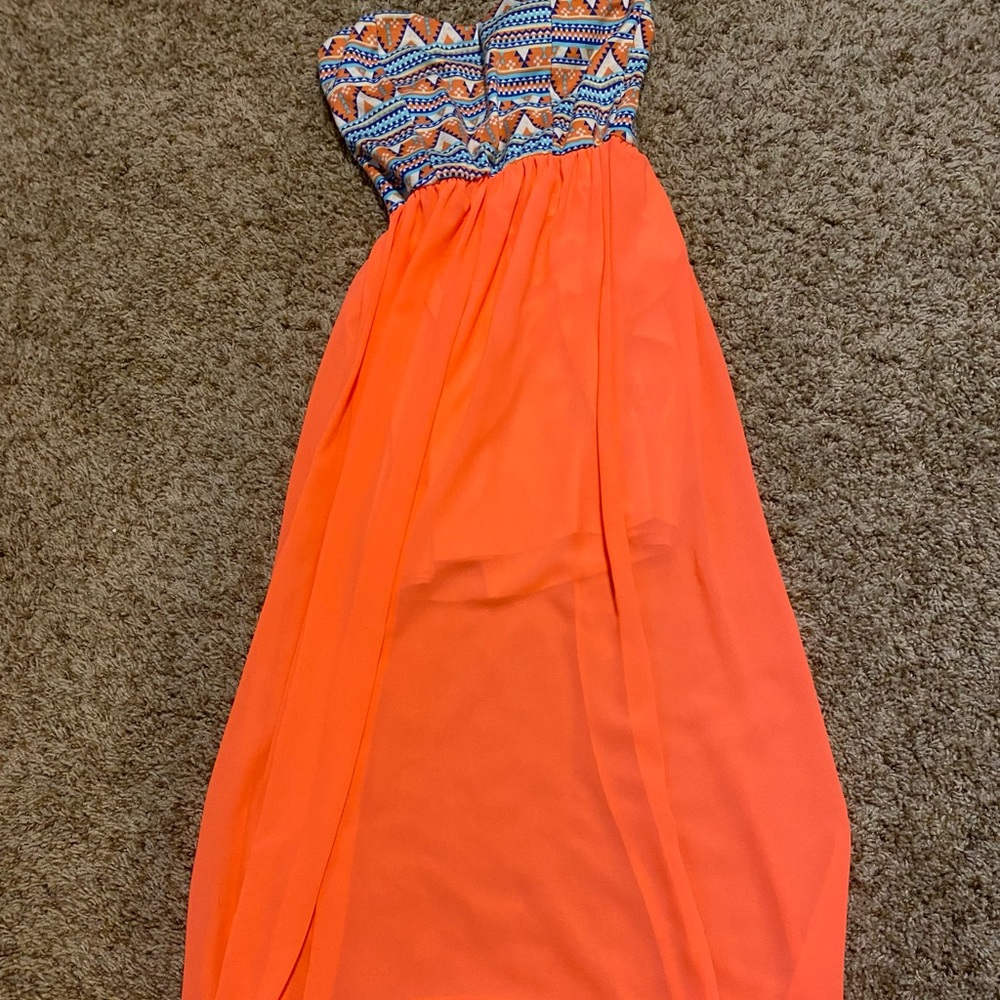 Strapless maxi